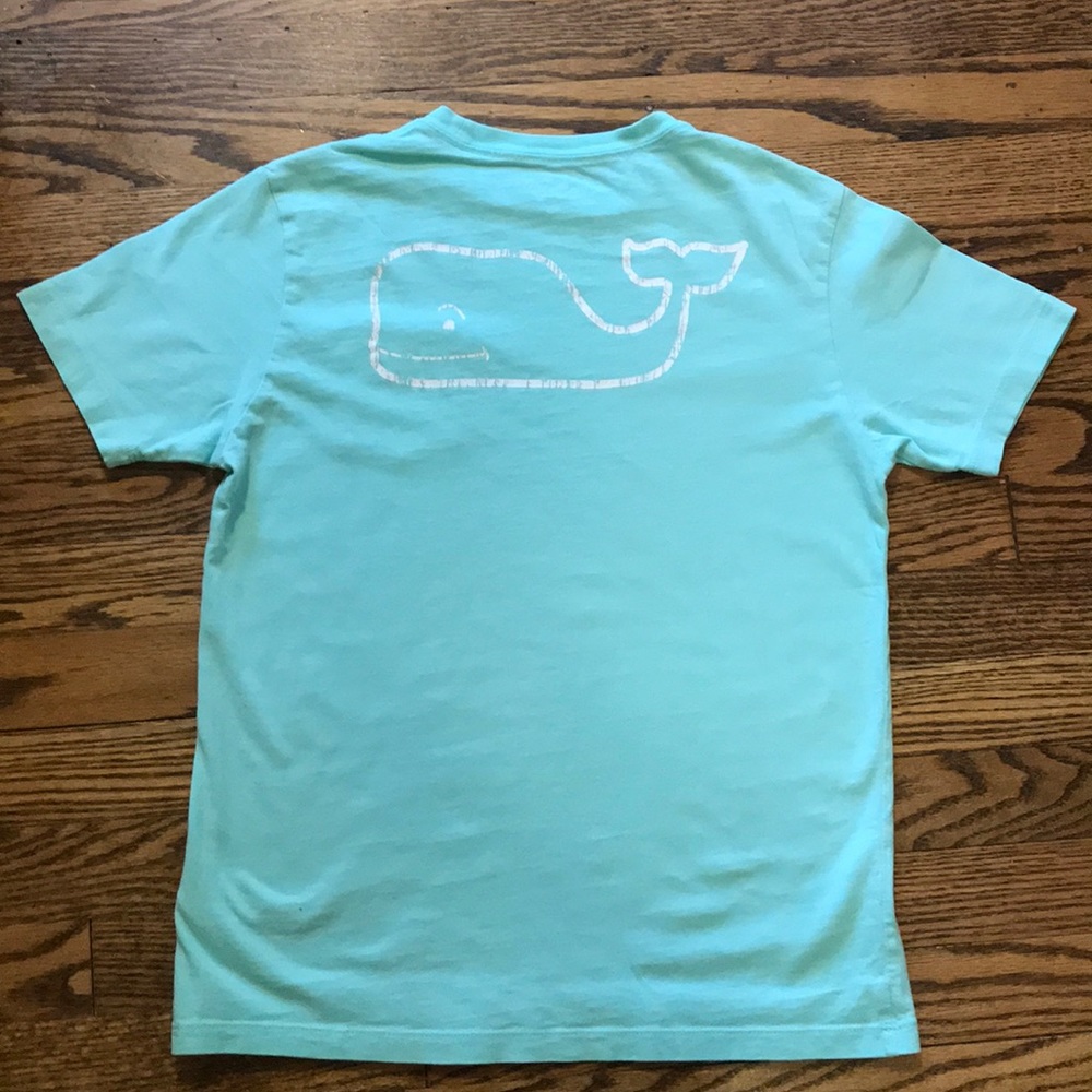 Girls size Medium Vineyard Vines Tee!